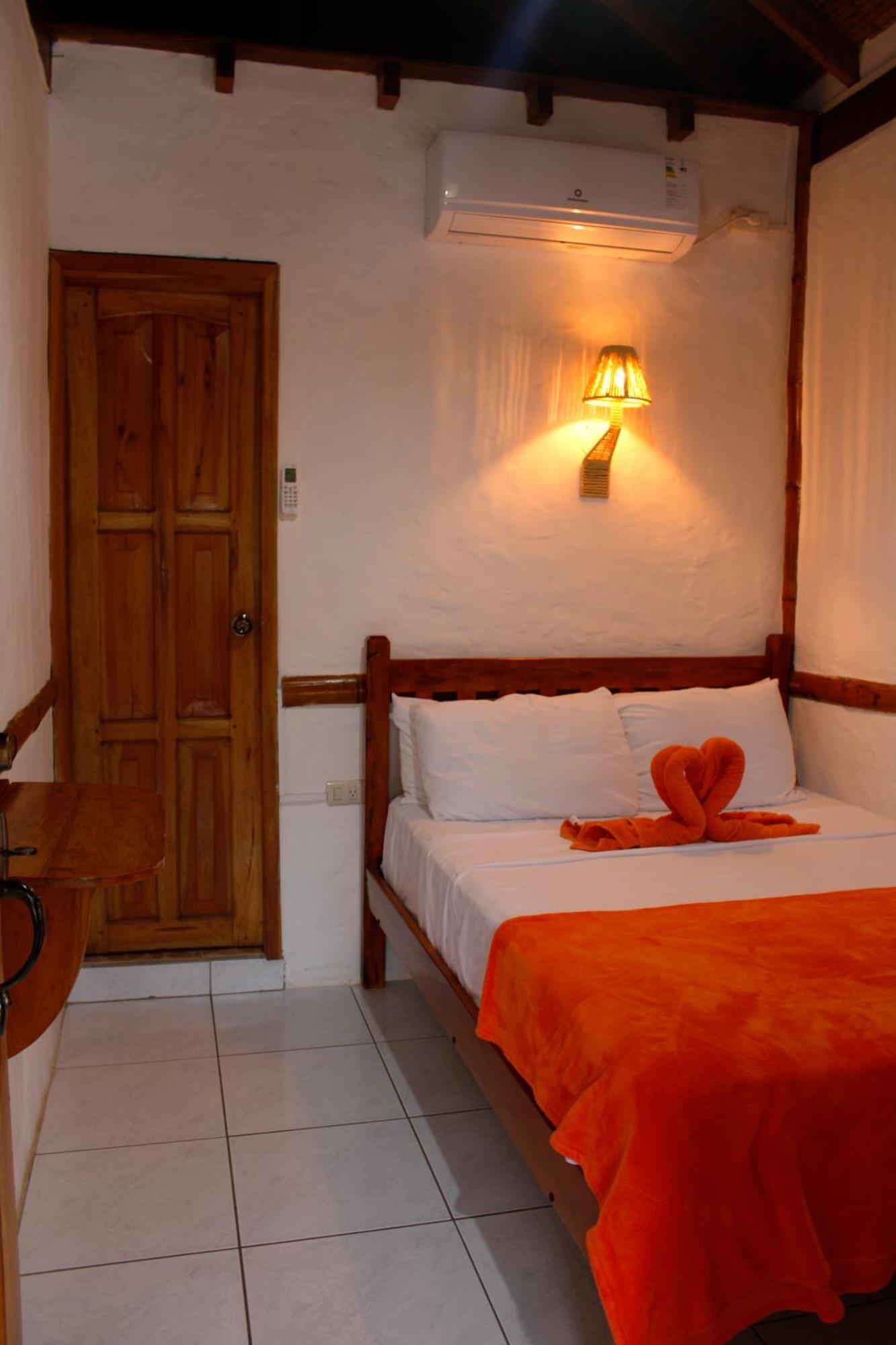 Hanga Roa Hotel Montañita Eksteriør billede